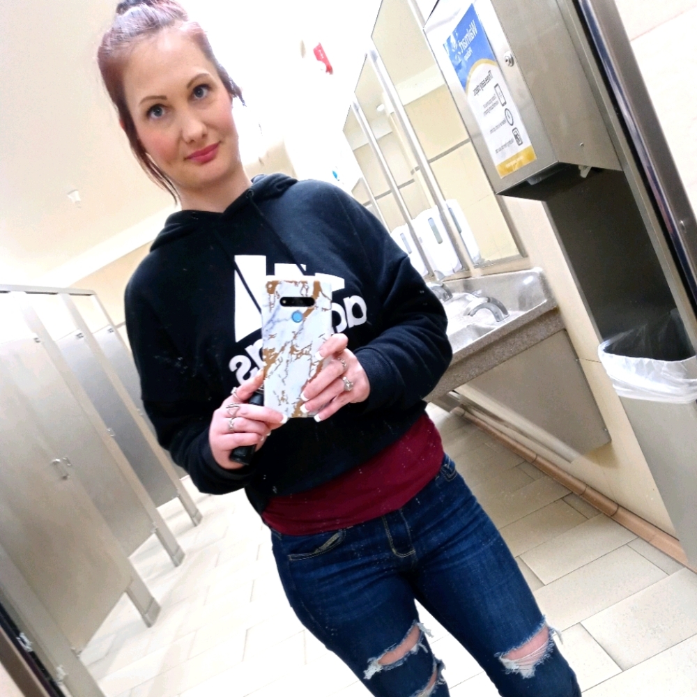 Meet your Posher, Sabrina